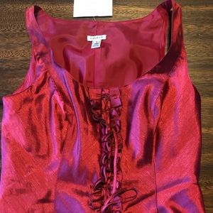 Beautiful burgundy corset style top. NWT. SZ8